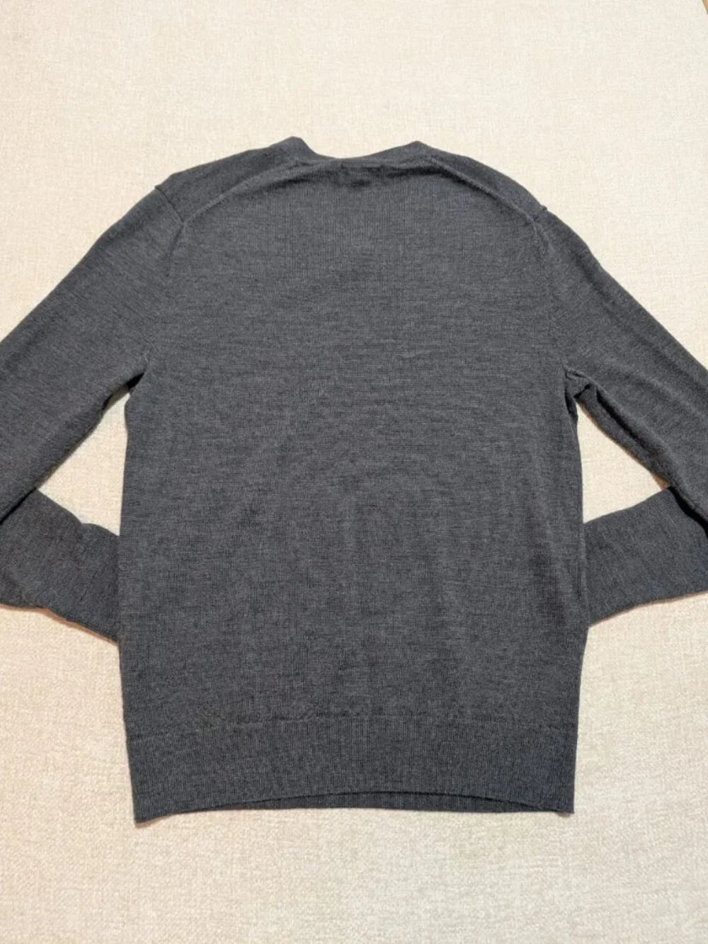 Banana Republic Men’s S 100% Merino Wool V-Neck Sweater Gray